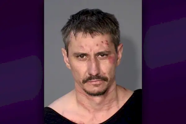 Een mugshot van Joseph Jorgenson