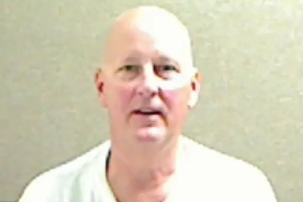 Timothy Boczkowski en vedette dans Vivre avec un tueur en série