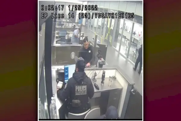Imagem da câmera de segurança de Bryant Rivera