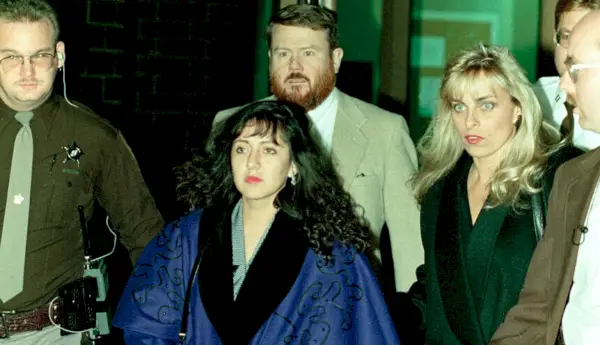Lorena Bobbitt com John Lowe e Janna Bisutti
