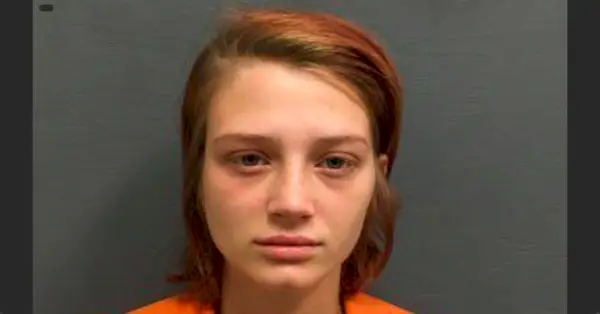 לורן קיי וואמבלס, הידועה גם בשם אוברי גולד