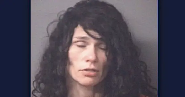 Bracey Renee Byrd za pośrednictwem szeryfa hrabstwa Wilson