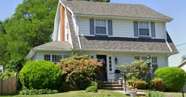 Et hus i Hasbrouck Heights, N.J., hvor en kvinne angivelig ble myrdet av mannen sin i løpet av helgen.