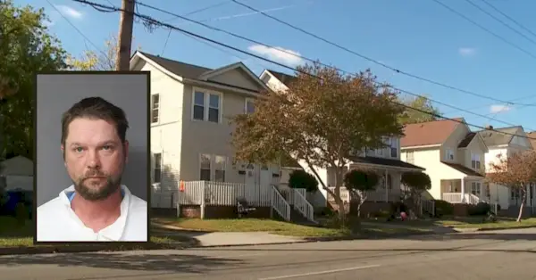 Fonas: namai, kuriuose Virdžinijoje buvo nužudytas Faith Ann Johnson. „You Tube“ ekrano kopija WVEC. Intarpas: Dustinas Jamesas Wilderis užsakymo nuotrauka Norfolko policijos departamentas.