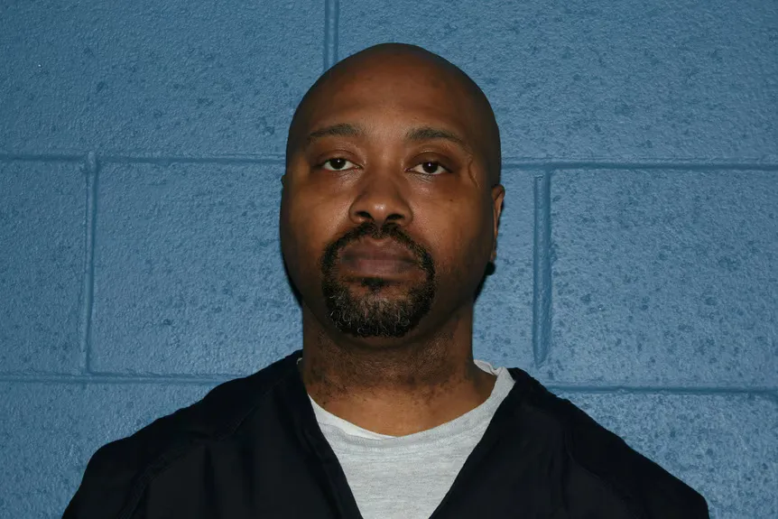 Una fotografía policial de Charles Carter que aparece en el episodio 319 de The Real Murders of Atlanta.' typeof='foaf:Image' title=
