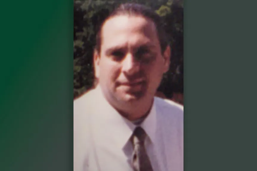 Brett Bednarz medverkade i Fatal Family Feuds säsong 2 avsnitt 6' typeof='foaf:Image' title=