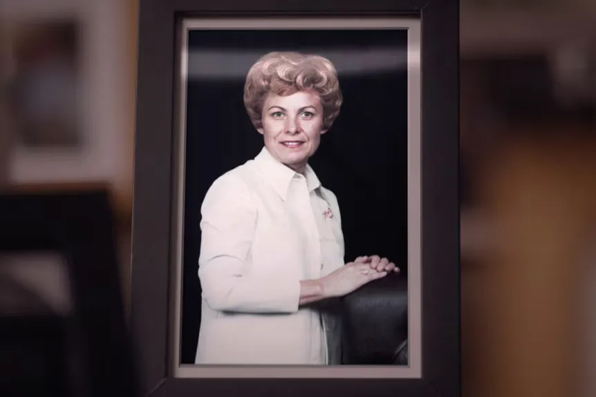 Anita Clark è apparsa nell'episodio 10 di Fatal Family Feuds Stagione 2' typeof='foaf:Image' title=