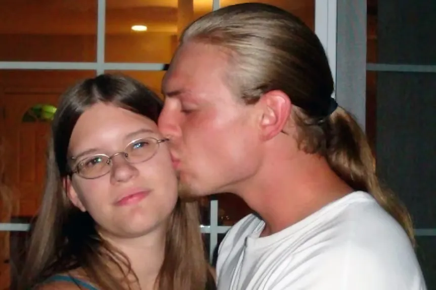 אליסון מרטין וג'סטין טרפסטרה הופיעו ב-Snapped: Killer Couples עונה 18 פרק 3' typeof='foaf:Image' title=