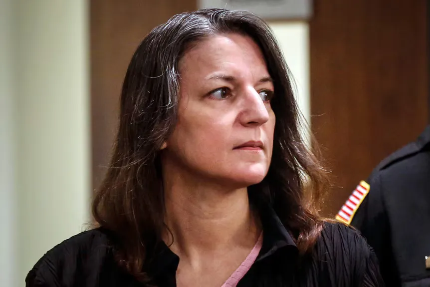 Michelle Lodzinski vstupuje do soudní síně v roce 2016' typeof='foaf:Image' title=