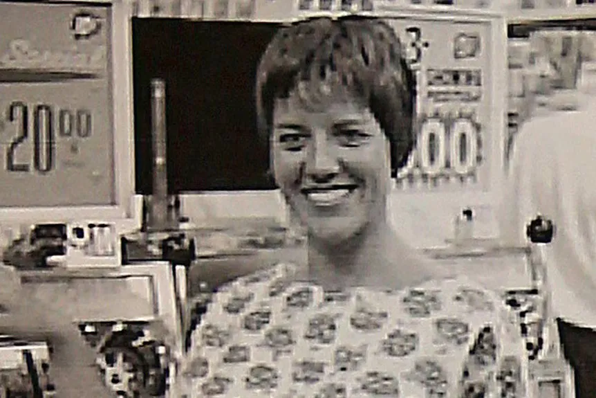 Ruth Marie Terry vystupovala v Lady Of The Dunes' typeof='foaf:Image' title=