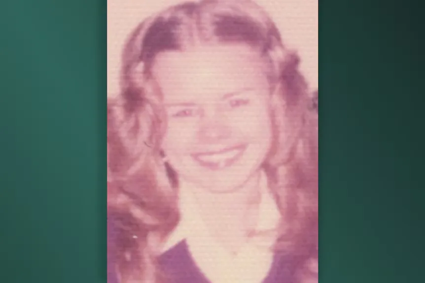 En politiutdeling av Carla Walker' typeof='foaf:Image' title=