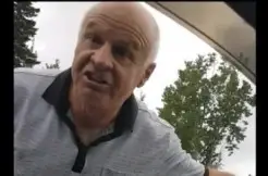 Dennis Tissington mitjançant captura de pantalla de YouTube, 2