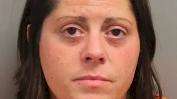 マグショット ステファニー セビー ストレンペル