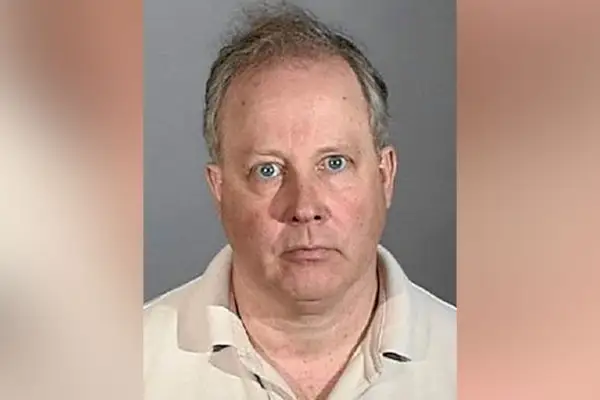 Aká stopa nakoniec pomohla vyriešiť brutálnu vraždu sestry v Kalifornii po takmer 30 rokoch?