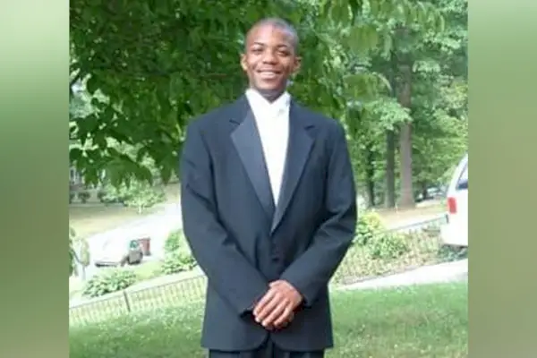 'Non è caduto dal cielo', dice l'investigatore della possibile vittima di omicidio ⁠— Ma è vero?