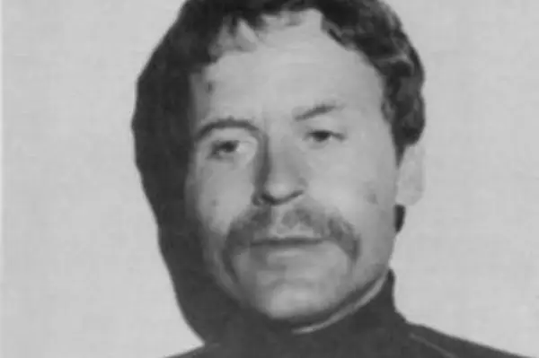 Znak Teda Bundyho na tvári v jeho floridskom hrnčeku má dôležitý príbeh