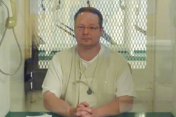 Były sędzia Teksasu zgromadził broń i napalm przed zabiciem 2 prokuratorów w ramach brutalnej zemsty