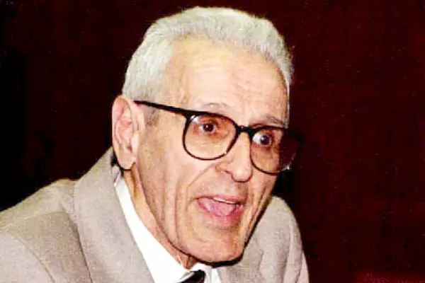 O primeiro 'Dr. A morte, 'Jack Kevorkian, ajudou 130 pacientes a cometer suicídio com eutanásia