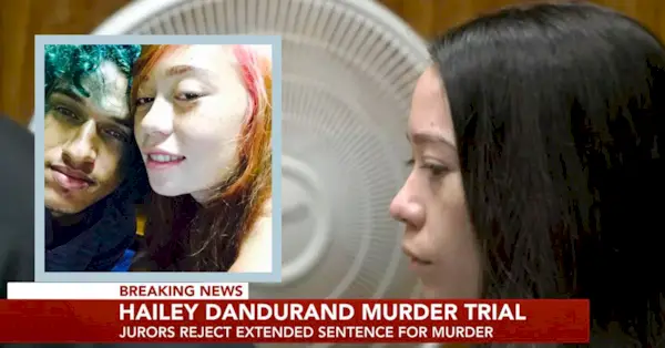 Hailey Dandurand pasirodo teisme ir „Facebook“ nuotraukoje su savo buvusiu vaikinu Stephenu Brownu (L).