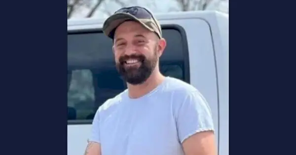 Brandon Perry (alerte de personne disparue de la Aware Foundation)