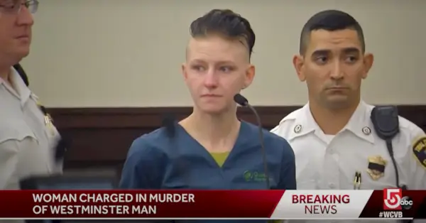 Джулия Энрайт появляется на телевизионном скриншоте.