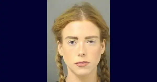 Breiland Springer가 예약 사진에 나타납니다.