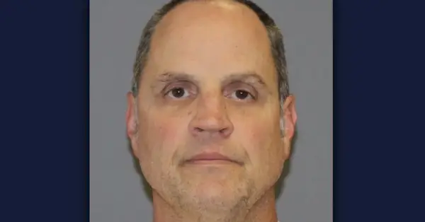 クリストファー・ピーター・ランブロス（メサ郡保安官経由）