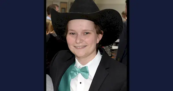 Morgan Bates aparece em uma foto divulgada pelo Distrito Escolar Central de Cambridge, NY.