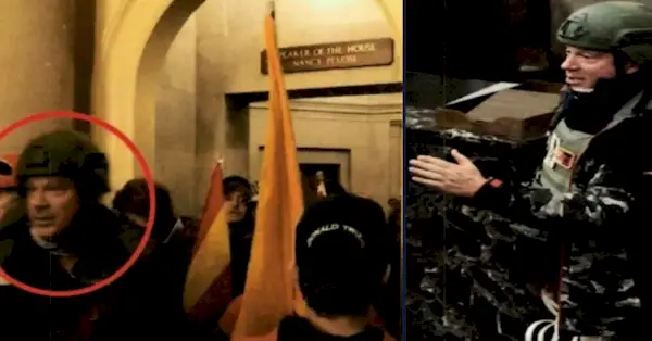 Larry Rendall Brock porte un casque de style militaire, à quelques mètres d'un panneau indiquant le bureau de la présidente de la Chambre, Nancy Pelosi. À droite : Brock est vu en tenue militaire, notamment un casque et des attaches zippées à la taille.