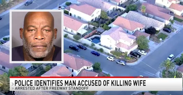 アレクサンダー・フィッツジェラルド・マーシャルは、以前住んでいた地域の写真を背景にしたマグショットに写っている（差し込み）