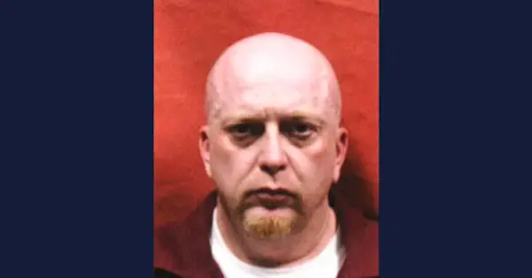 ריאן לבן כהה