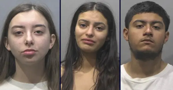 Жанетт Леа Клифтон, Серенити Дельгадо и Круз Исайя Мартинес появляются на фотографиях бронирования.