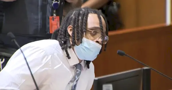 Mężczyzna, który pomógł Robowi w sklepie z telefonami komórkowymi, w którym detektyw nowojorskiej policji zginął w wyniku przyjacielskiego pożaru, zostaje skazany na 30 dożywocia