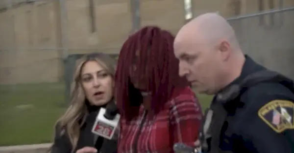 לאטאיה פאוול לאחר מעצרה.