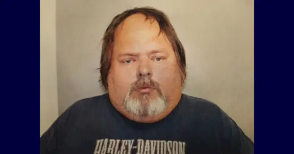 Christopher Speelman apparaît dans une photo