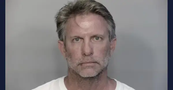 Na zdjęciu policyjnym pojawia się Lloyd Preston Brewer III