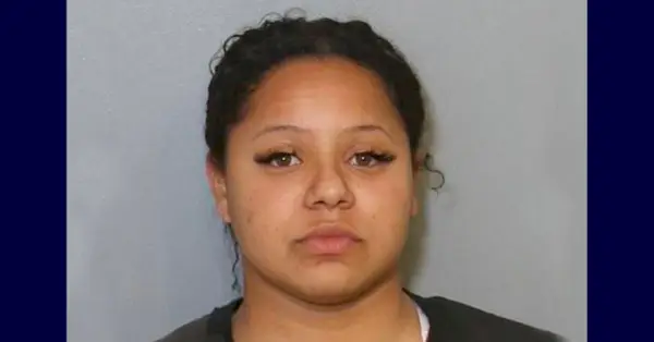 Dianne Ferreira appare in una foto segnaletica