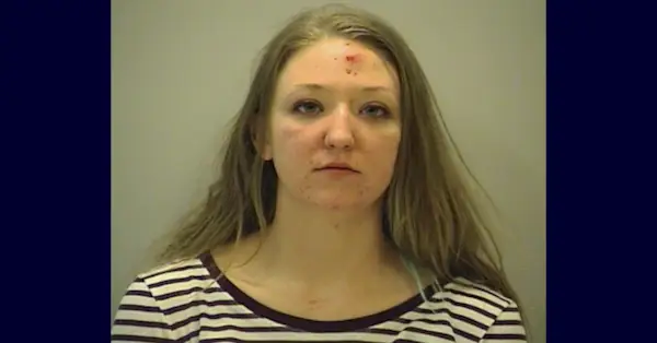 Courtney Dawn Gibson myrdet Anna Primavere og kjørte kroppen hennes fra Florida til Tennessee, sa politiet. (Mugshot: Titusville Police Department)