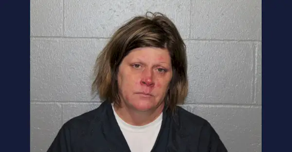 Jennifer Matter forlot sin babysønn for å dø på en strand i Minnesota i 2003, sier påtalemyndigheten. (Mugshot: Goodhue County Sheriff