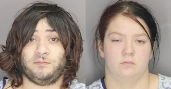 Jovannie Vega a Kaitlin Cyrus (Policajné oddelenie Massena)