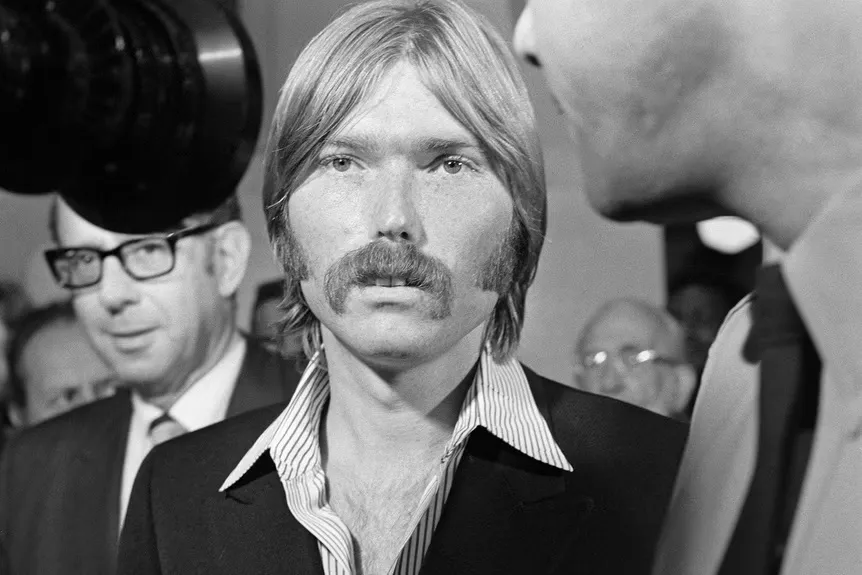 Terry Melcher va entrar al tribunal el 9 de desembre de 1969.' typeof='foaf:Image' title=