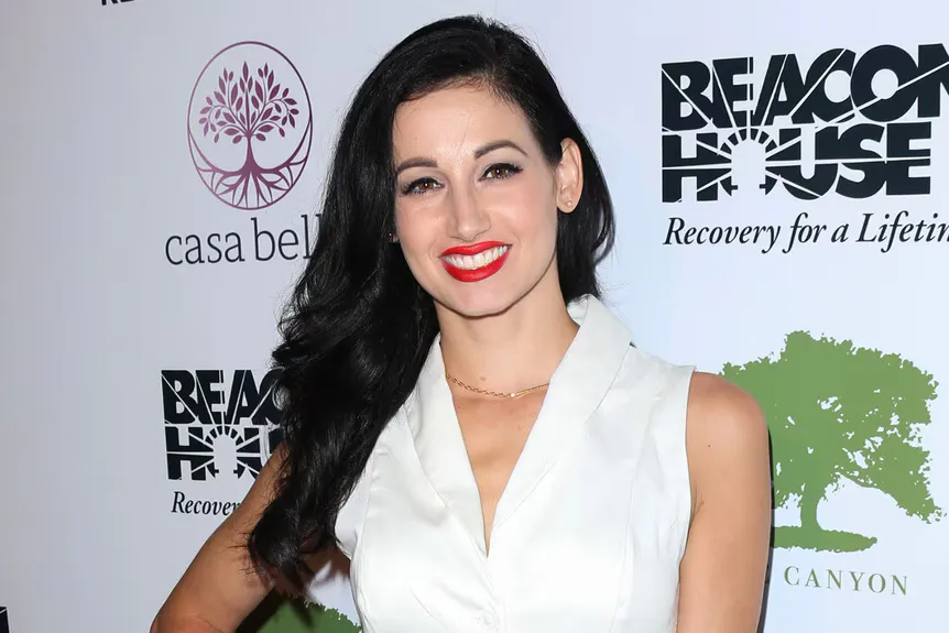 Эми Харвик на благотворительном вечере в Лос-Анджелесе в 2016 году.' typeof='foaf:Image' title=