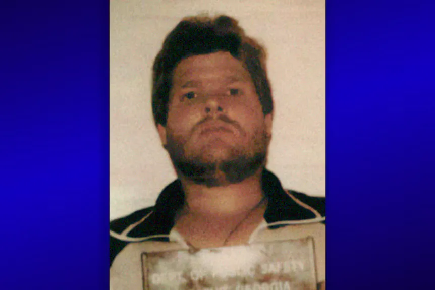 Joel Domingues aparece en Fatal Family Feuds Temporada 2 Episodio 2' typeof='foaf:Image' title=