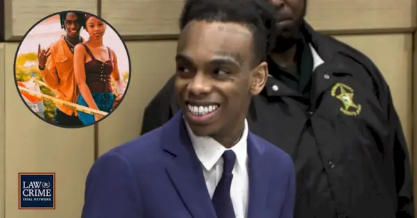 YWN Melly nach dem Urteil am Samstag, 22. Juli 2023 (CrimeSeries). Einschub: Jamell Demons und Mariah Hamilton (per Handzettel).