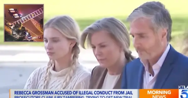 レベッカ・グロスマンさん（中央）は、娘のアレクシス・グロスマンさん（左）と夫のピーター・グロスマンさん（右）に挟まれて、殺人罪で裁判にかけられたロサンゼルス裁判所の近くを歩いている（YouTubeスクリーンキャプチャ/KTLA）。挿入図: 2020年9月29日、レベッカ・グロスマンさんがジェイコブ・イスカンデルさん（8歳）とマーク・イスカンデルさん（11歳）兄弟を車ではねて死亡させた事故現場の警察（YouTubeスクリーンキャプチャ/KNBC）。