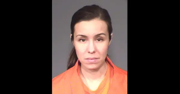 ジョディ・アリアスの元弁護士、彼女の代理人は「強制隷属」だと語る