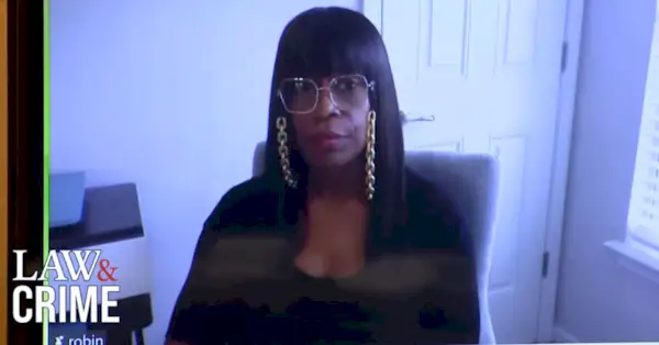 Робин Йерти появляется в суде во время звонка в Zoom