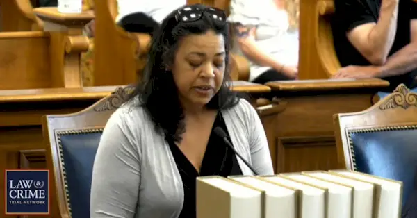 Sadie Beacham levererar ett uttalande om offerpåverkan