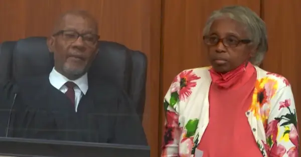 Juez choca con la madre de Nathaniel Rowland después de la condena de su hijo en el juicio por asesinato del 'Uber falso': 'Usted no es un testigo