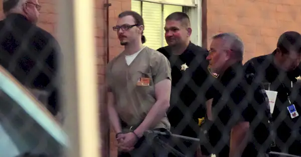 Une photo montre Jake Wagner.